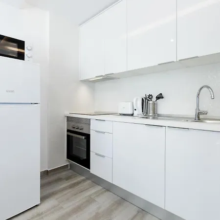 Apartman 101 Playa Honda, Playa De Americas *